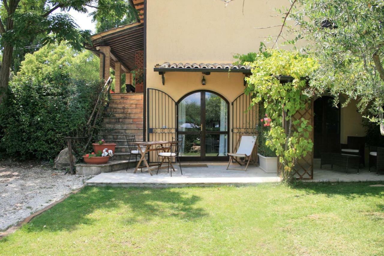 Colleparadiso Hotell Assisi Exteriör bild